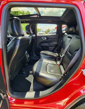 Used 2024 Jeep Compass Limited w/ High Altitude Package image 20