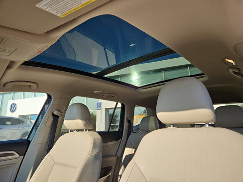 Used 2019 Volkswagen Atlas SE w/ Panoramic Sunroof Package image 12