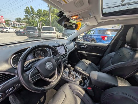 Used 2021 Jeep Cherokee Limited w/ Trailer Tow Group image 10