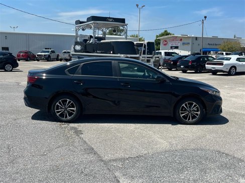 Used 2024 Kia Forte LXS image 6