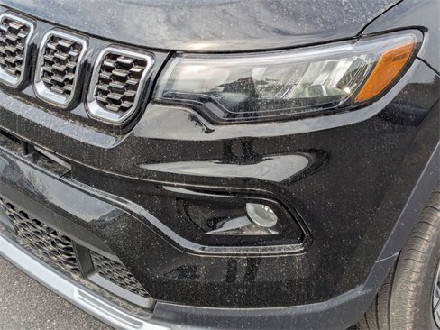 New 2025 Jeep Compass Limited image 11