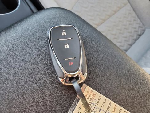 Used 2023 Chevrolet Equinox LT image 25