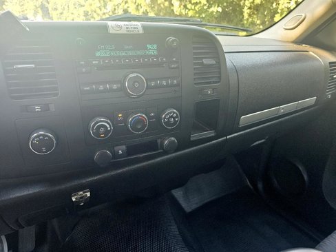 Used 2009 Chevrolet Silverado 1500 LT image 16