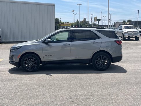 Used 2024 Chevrolet Equinox RS image 2
