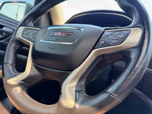 Used 2017 GMC Acadia Denali w/ Technology Package image 16