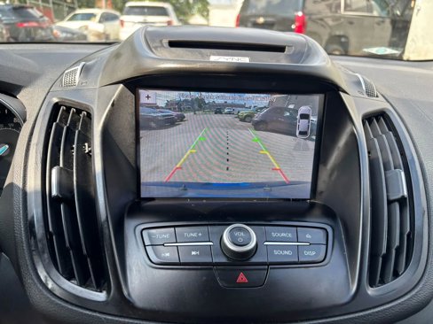 Used 2017 Ford Escape SE w/ Equipment Group 201A image 25