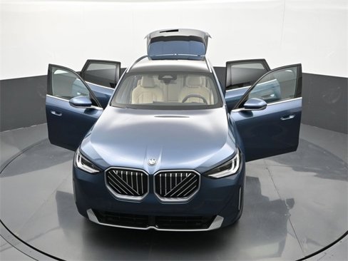 Used 2025 BMW X3 xDrive30i w/ Convenience Package image 31