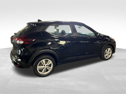 Used 2021 Nissan Kicks S image 6