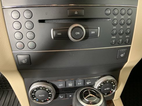 Used 2012 Mercedes-Benz GLK 350 4MATIC image 23