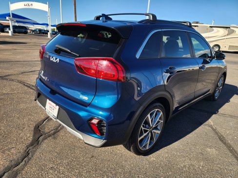 Used 2022 Kia Niro Touring Special Edition image 5