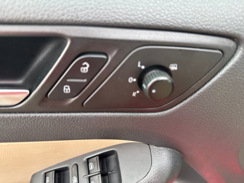 Used 2012 Volkswagen Jetta SE image 13
