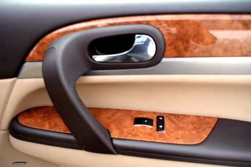 Used 2012 Buick Enclave Premium image 21