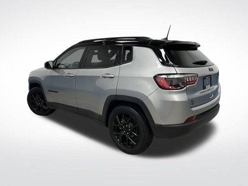 Used 2022 Jeep Compass Altitude image 3