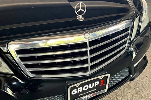 Used 2013 Mercedes-Benz E 350 Sedan image 29