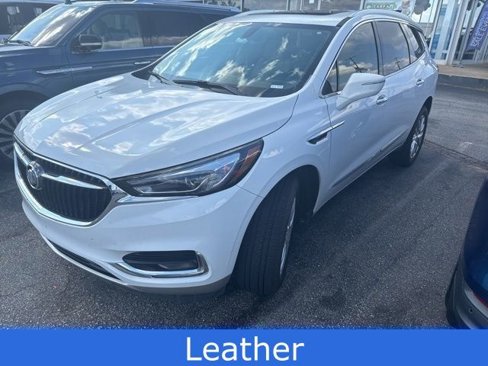Used 2021 Buick Enclave Essence w/ Sound and Sites Package image 2