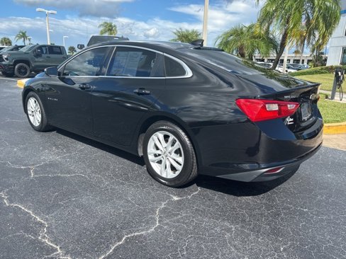 Used 2018 Chevrolet Malibu LT image 4