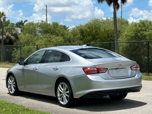 Used 2021 Chevrolet Malibu LT image 7