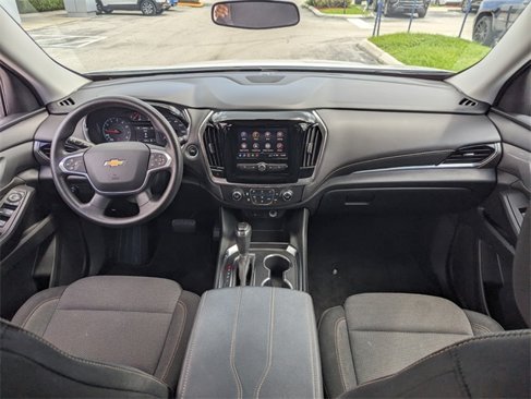 Used 2020 Chevrolet Traverse LS image 10