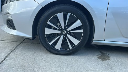 Used 2022 Nissan Altima 2.5 SV image 11