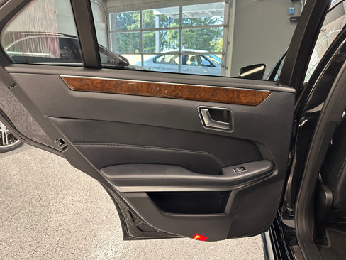 Used 2014 Mercedes-Benz E 350 Sedan image 22