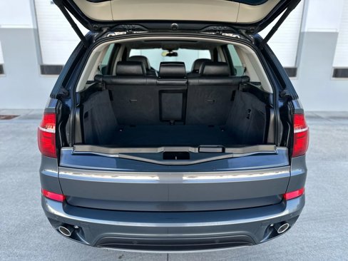 Used 2012 BMW X5 xDrive35d image 13