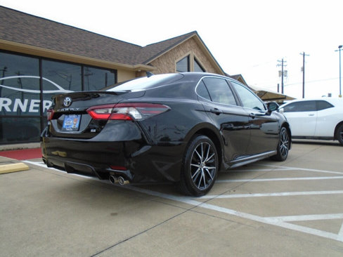 Used 2021 Toyota Camry SE image 13
