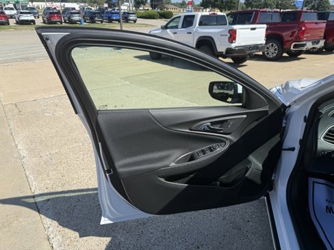 Used 2025 Chevrolet Malibu LT w/ LPO, Floor Liner Package image 13