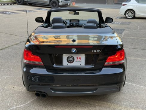 Used 2012 BMW 135i Convertible image 11