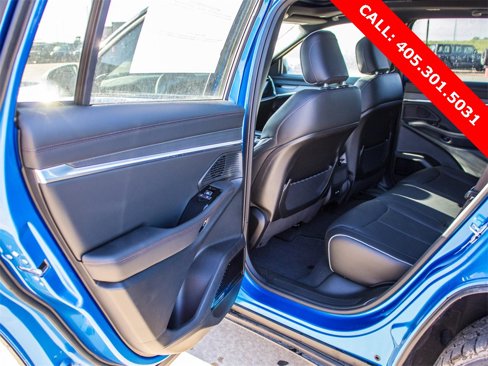 New 2025 Jeep Wagoneer Limited image 28