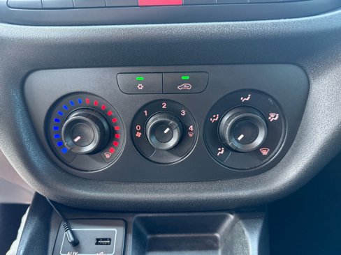 Used 2016 RAM ProMaster City Tradesman image 21