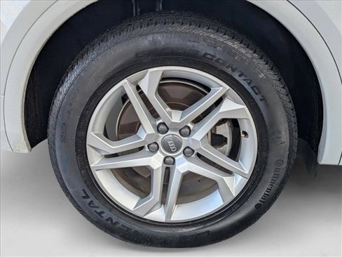 Used 2019 Audi Q5 2.0T Premium w/ Convenience Package image 9