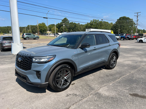 New 2025 Ford Explorer ST-Line image 2
