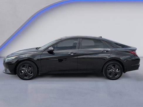 Used 2023 Hyundai Elantra SEL image 6