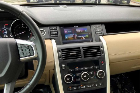 Used 2017 Land Rover Discovery Sport HSE image 6