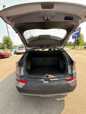 Used 2023 Chevrolet Bolt EUV LT w/ Convenience Package image 10