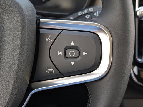 New 2026 Volvo XC40 B4 Plus w/ Protection Package Premier image 14