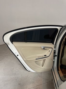 Used 2015 Volvo S60 T5 Premier image 16