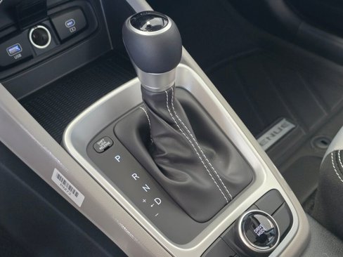 New 2025 Hyundai Venue SEL image 22