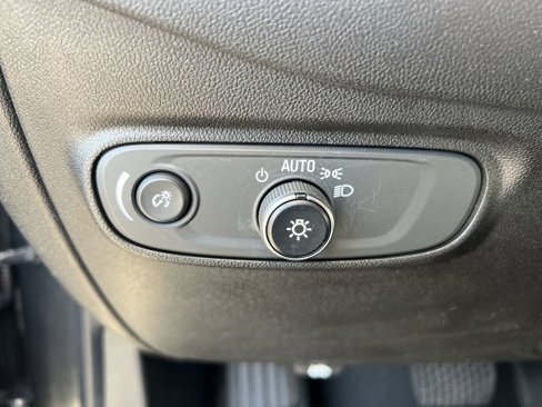 Certified 2020 Chevrolet Equinox LT image 17