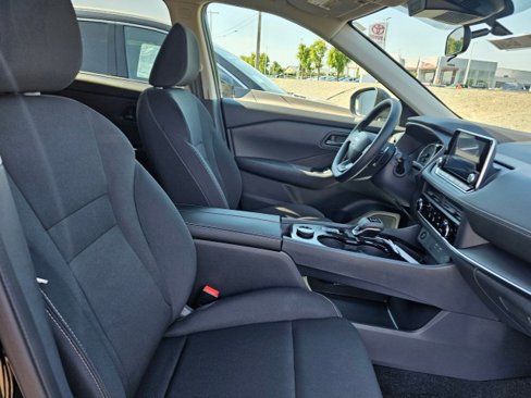 New 2025 Nissan Rogue S image 10