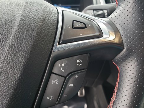 Used 2022 Ford Edge ST-Line image 23