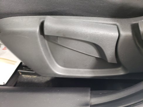 Used 2018 Nissan Rogue S image 9