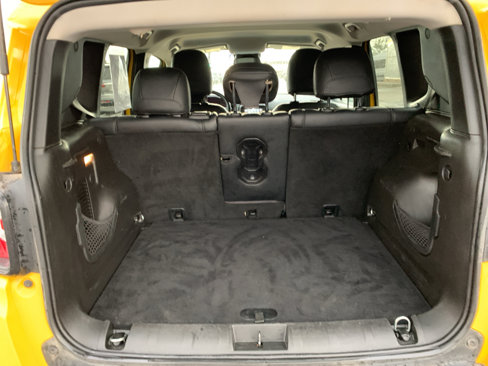 Used 2018 Jeep Renegade Latitude w/ Cold Weather Group image 14