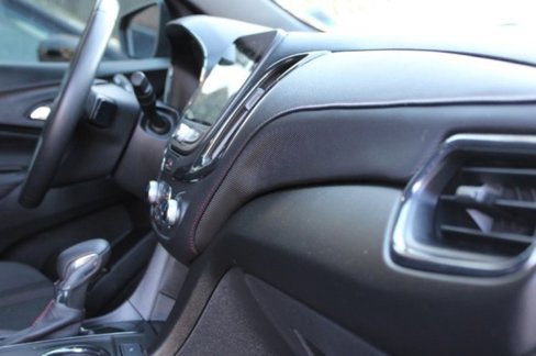 Used 2022 Chevrolet Equinox RS w/ Infotainment Package image 40