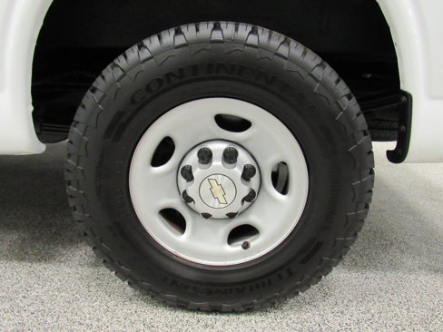 Used 2021 Chevrolet Express 2500 w/ Driver Convenience Package image 11