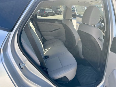 Used 2019 Hyundai Tucson SE image 13