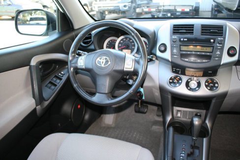 Used 2008 Toyota RAV4 Limited image 11