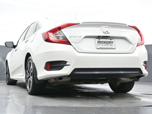 Used 2016 Honda Civic EX-T image 40