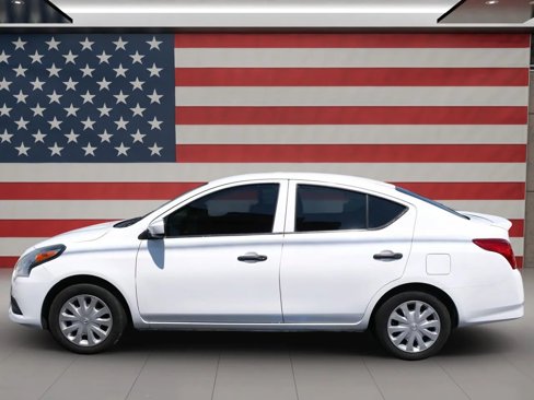 Used 2019 Nissan Versa S Plus image 3