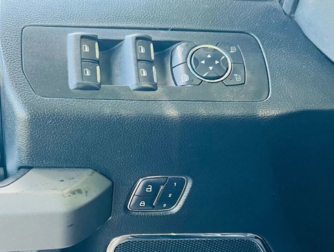 Used 2015 Ford F150 Platinum w/ Equipment Group 701A Luxury image 21